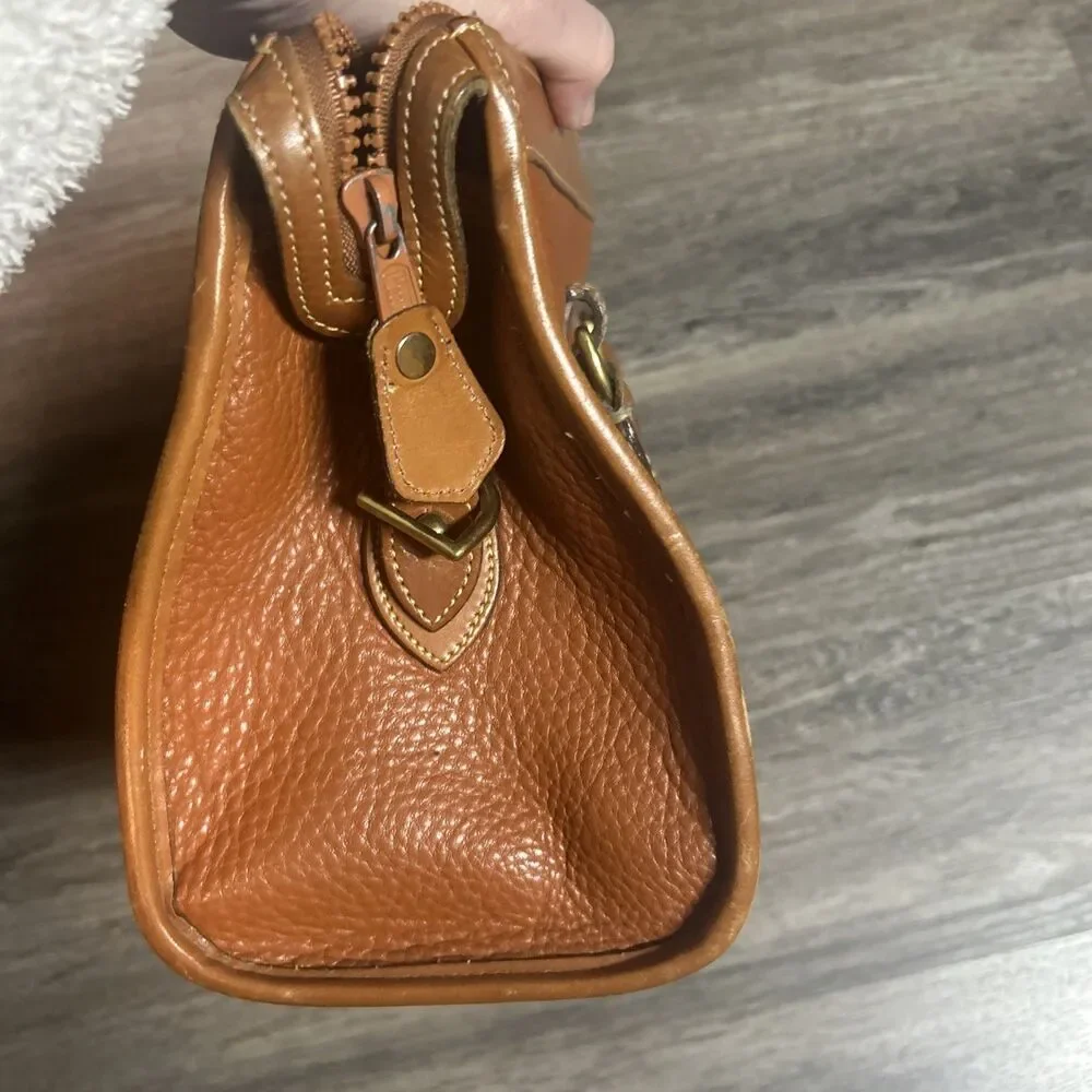 DOONEY & BOURKE Vintage 1990's Leather Tan All Weather Pebbled Satchel Purse Bag